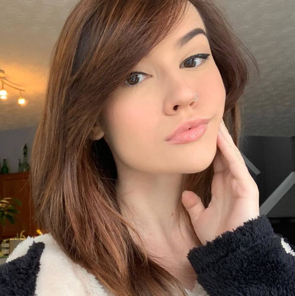 Meet your Posher, Anya